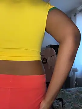 EliLaSoumise online show from 10, 4, 2026