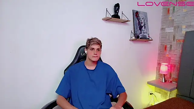 flaquito    online show from 5, 4, 2026