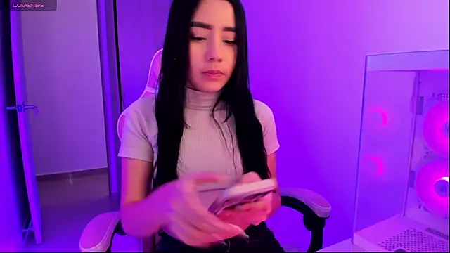 ISABELFORYOU03 online show from 2, 4, 2026