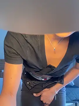 latinacaro- online show from 21, 4, 2026