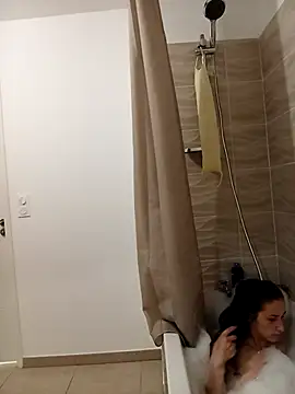 Lolaa92i online show from 5, 4, 2026