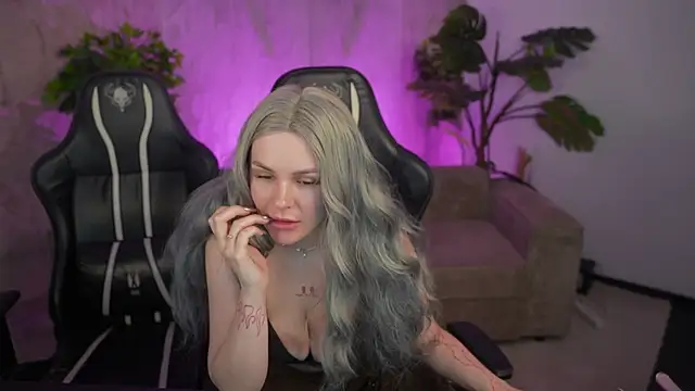 Snapshot of Amori_sky054 chatting on 20, 4, 2026 Amori sky054 online show from 20, 4, 2026