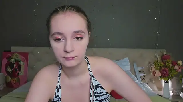 Snapshot of Amy-Desiree chatting on 16, 7, 2026 Amy-Desiree online show from 16, 7, 2026