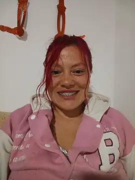 Snapshot of amber_squirtsx chatting on 25, 7, 2026 amber squirtsx online show from 25, 7, 2026