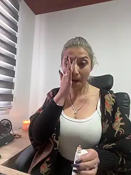 Isabella varella- online show from 5, 6, 2026