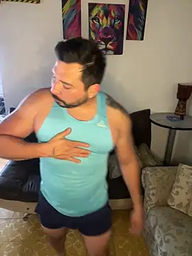 Snapshot of Edson_Blure chatting on 3, 4, 2026 Edson Blure online show from 3, 4, 2026