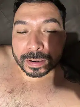 Snapshot of Edson_Blure chatting on 6, 4, 2026 Edson Blure online show from 6, 4, 2026