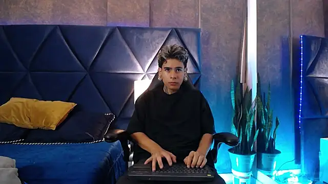 Snapshot of Bel_Sebu chatting on 9, 4, 2026 Bel Sebu online show from 9, 4, 2026