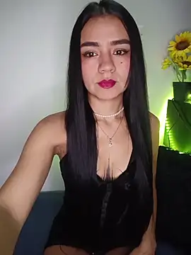 Mia Flamee online show from 14, 4, 2026