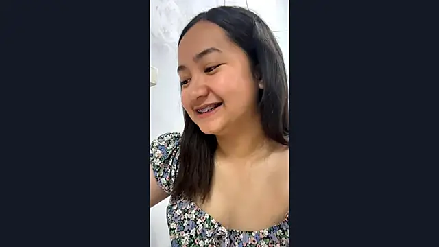 Snapshot of BirgitCelestino chatting on 8, 4, 2026 BirgitCelestino online show from 8, 4, 2026