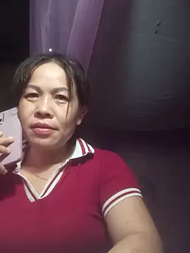 Snapshot of -Luni- chatting on 21, 6, 2026 -Luni- online show from 21, 6, 2026