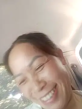 Snapshot of -Luni- chatting on 26, 7, 2026 -Luni- online show from 26, 7, 2026