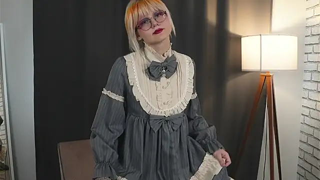 Snapshot of CarriKhano chatting on 6, 4, 2026 CarriKhano online show from 6, 4, 2026