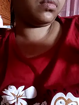 Hot-Kareena online show from 4, 4, 2026