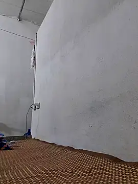 ahtaikk12345 online show from 13, 4, 2026