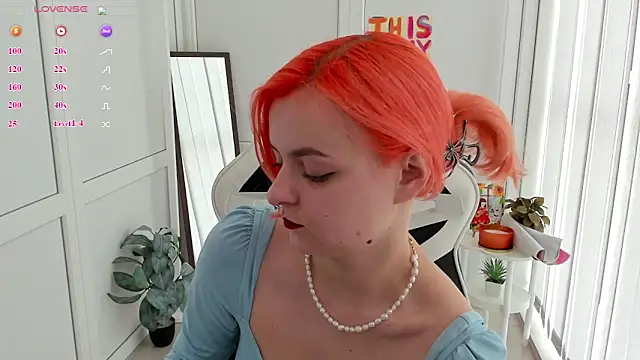 NightLeaf online show from 31, 5, 2026