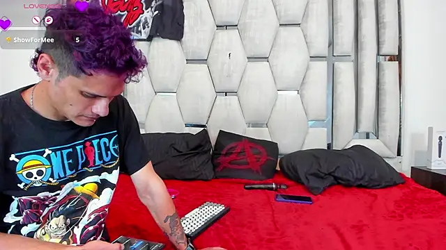 Snapshot of karlaandmatt chatting on 6, 6, 2026 karlaandmatt online show from 6, 6, 2026