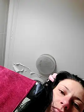 Snapshot of Hildaqii chatting on 14, 7, 2026 Hildaqii online show from 14, 7, 2026