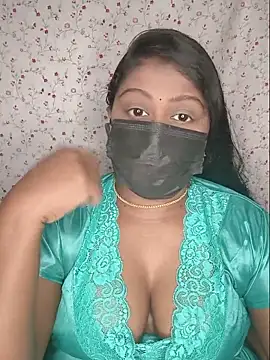 Snapshot of Romantic_Woman chatting on 28, 6, 2026 Romantic Woman online show from 28, 6, 2026