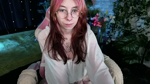 Alice Nyx online show from 6, 7, 2026