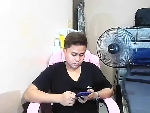 Snapshot of tipsy_butter chatting on 7, 7, 2026 tipsy butter online show from 7, 7, 2026