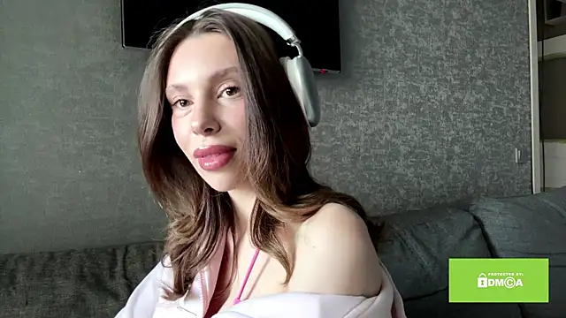 Snapshot of anycamx chatting on 15, 4, 2026 anycamx online show from 15, 4, 2026