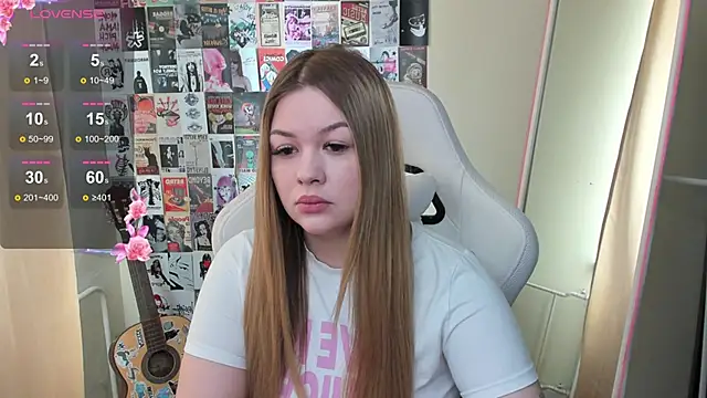 Snapshot of AmeliePeach chatting on 4, 5, 2026 AmeliePeach online show from 4, 5, 2026