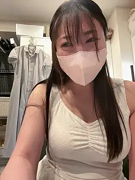 Snapshot of hiyori_hiyochan chatting on 20, 7, 2026 hiyori hiyochan online show from 20, 7, 2026