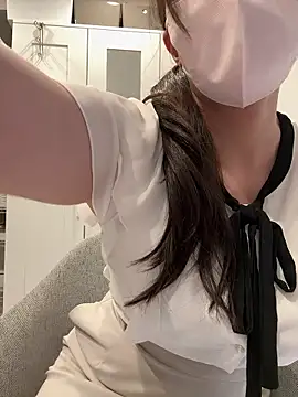 Snapshot of hiyori_hiyochan chatting on 27, 7, 2026 hiyori hiyochan online show from 27, 7, 2026