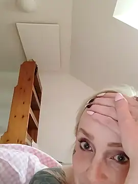 LadyFontaine online show from 14, 4, 2026