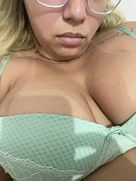 Snapshot of gabyzinha2030 chatting on 21, 7, 2026 gabyzinha2030 online show from 21, 7, 2026