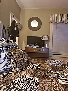 Mijaaaa12121 online show from 8, 4, 2026