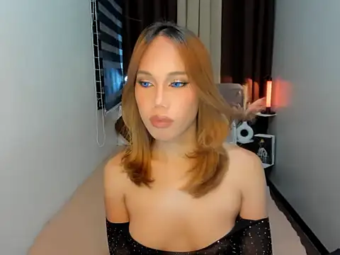 Snapshot of monita_pecunia chatting on 6, 4, 2026 monita pecunia online show from 6, 4, 2026