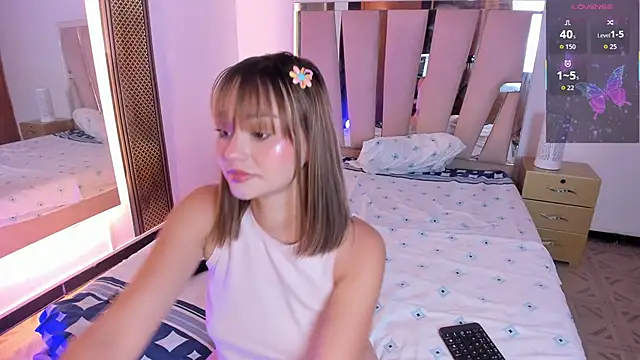 Snapshot of SofyCutee chatting on 14, 4, 2026 SofyCutee online show from 14, 4, 2026