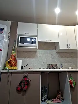 LaliaMia online show from 8, 11, 2025