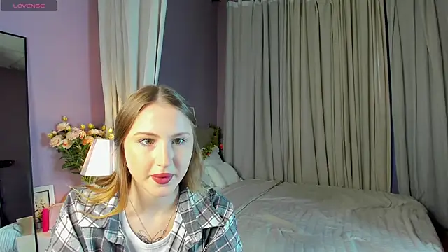 Snapshot of April_Jackson chatting on 9, 4, 2026 April Jackson online show from 9, 4, 2026