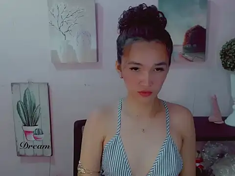 Snapshot of Mystic_haraxx chatting on 13, 6, 2026 Mystic haraxx online show from 13, 6, 2026