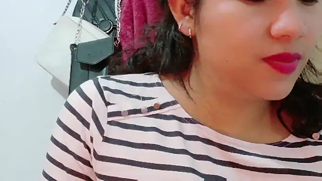 Snapshot of MojaditPussy chatting on 9, 4, 2026 MojaditPussy online show from 9, 4, 2026