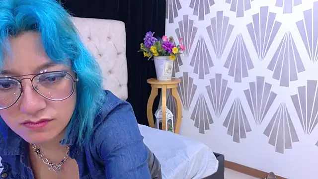 Zafiro Kitsune online show from 22, 6, 2026