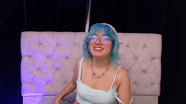 Zafiro Kitsune online show from 16, 7, 2026
