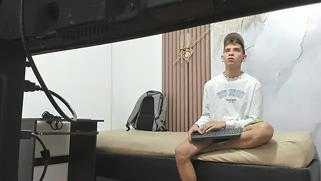 Ethanhot os online show from 12, 5, 2026