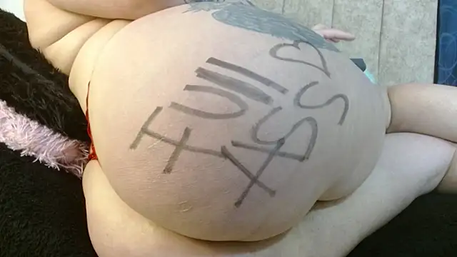 Snapshot of Melanie_Slut_nasty chatting on 5, 5, 2026 Melanie Slut nasty online show from 5, 5, 2026