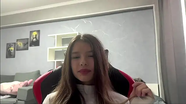 Julllesimons online show from 7, 4, 2026