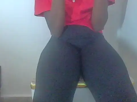 Snapshot of Momoe02 chatting on 11, 4, 2026 Momoe02 online show from 11, 4, 2026