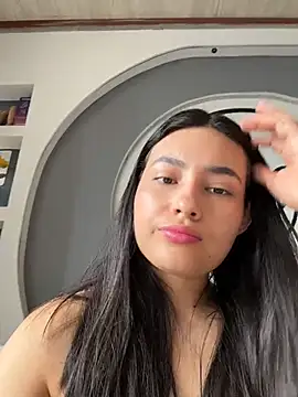 Snapshot of VioletRousee chatting on 14, 6, 2026 VioletRousee online show from 14, 6, 2026