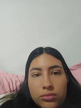 Snapshot of VioletRousee chatting on 6, 7, 2026 VioletRousee online show from 6, 7, 2026
