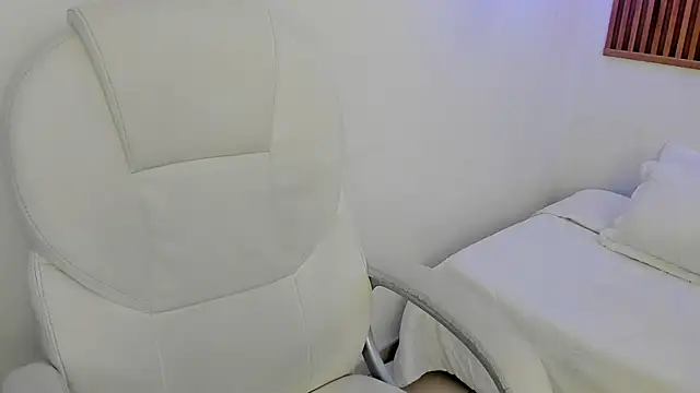 Snapshot of ghostmila chatting on 5, 5, 2026 ghostmila online show from 5, 5, 2026