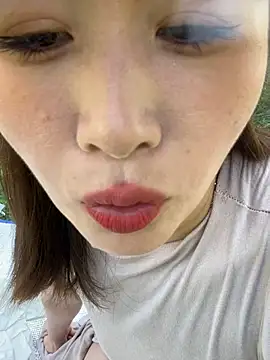 qin205205 online show from 14, 7, 2026