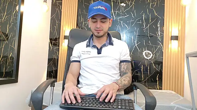 Snapshot of PowerLustX chatting on 6, 7, 2026 PowerLustX online show from 6, 7, 2026