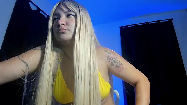 Snapshot of aisshalee chatting on 13, 6, 2026 aisshalee online show from 13, 6, 2026